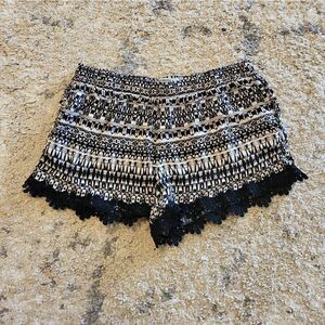 Harmony + HAVOC black/white Aztec design shorts